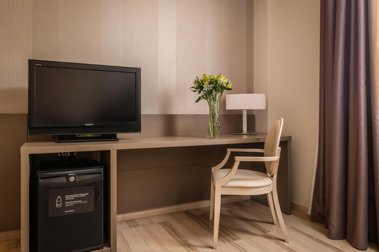 Hotel Sb Ciutat Tarragona Zewnętrze zdjęcie