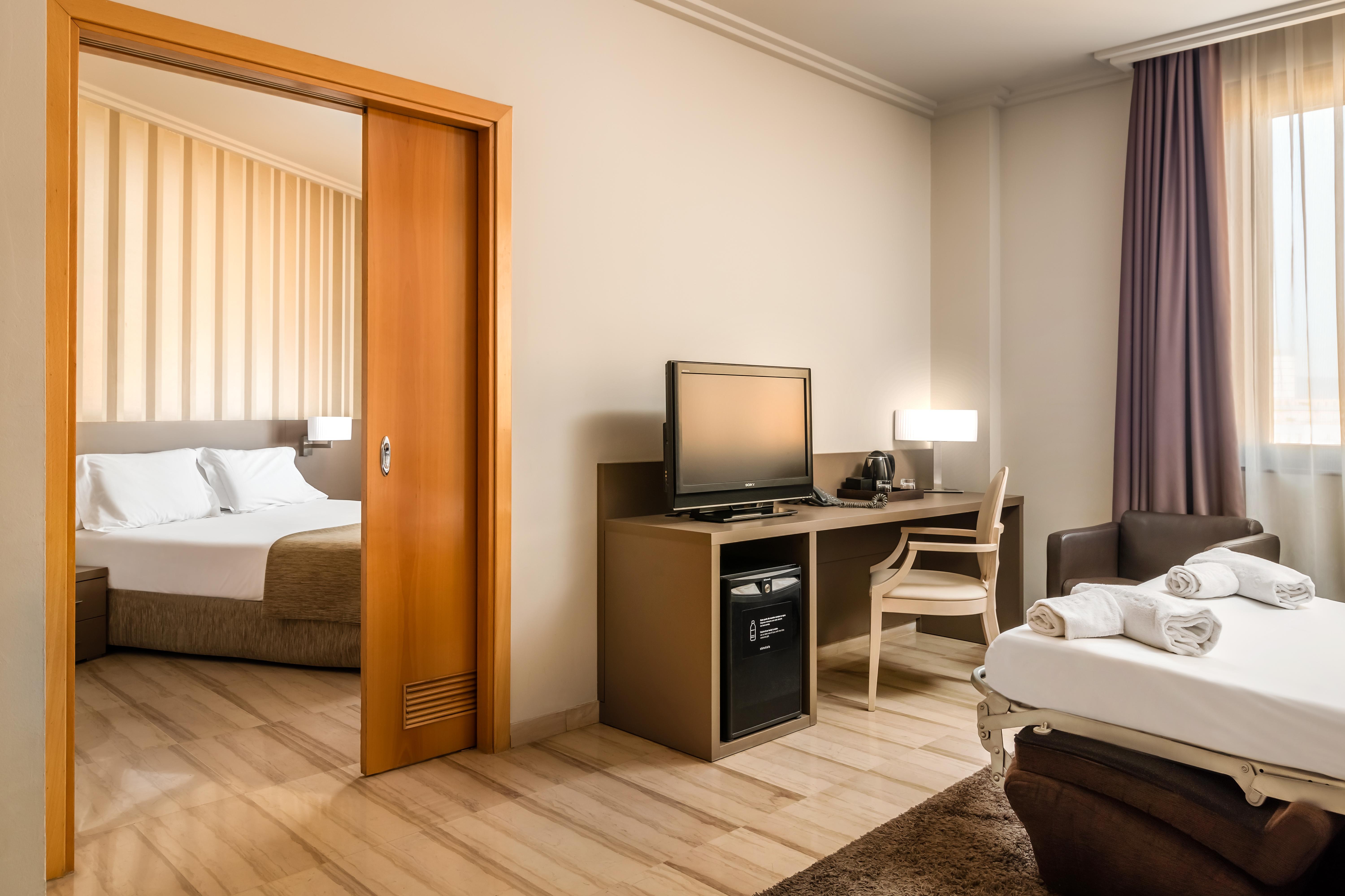 Hotel Sb Ciutat Tarragona Zewnętrze zdjęcie